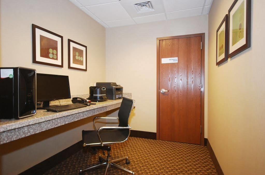 Holiday Inn Express And Suites Kittanning, An Ihg Hotel Exterior foto